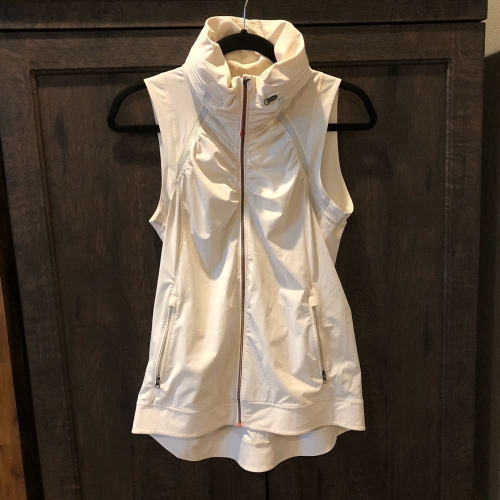 Lululemon white puffer vest